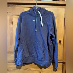 Women’s XL Under Armour hooded fleece sweatshirt
